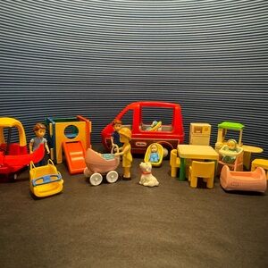 Little Tikes Vibrant Action Figure Playset